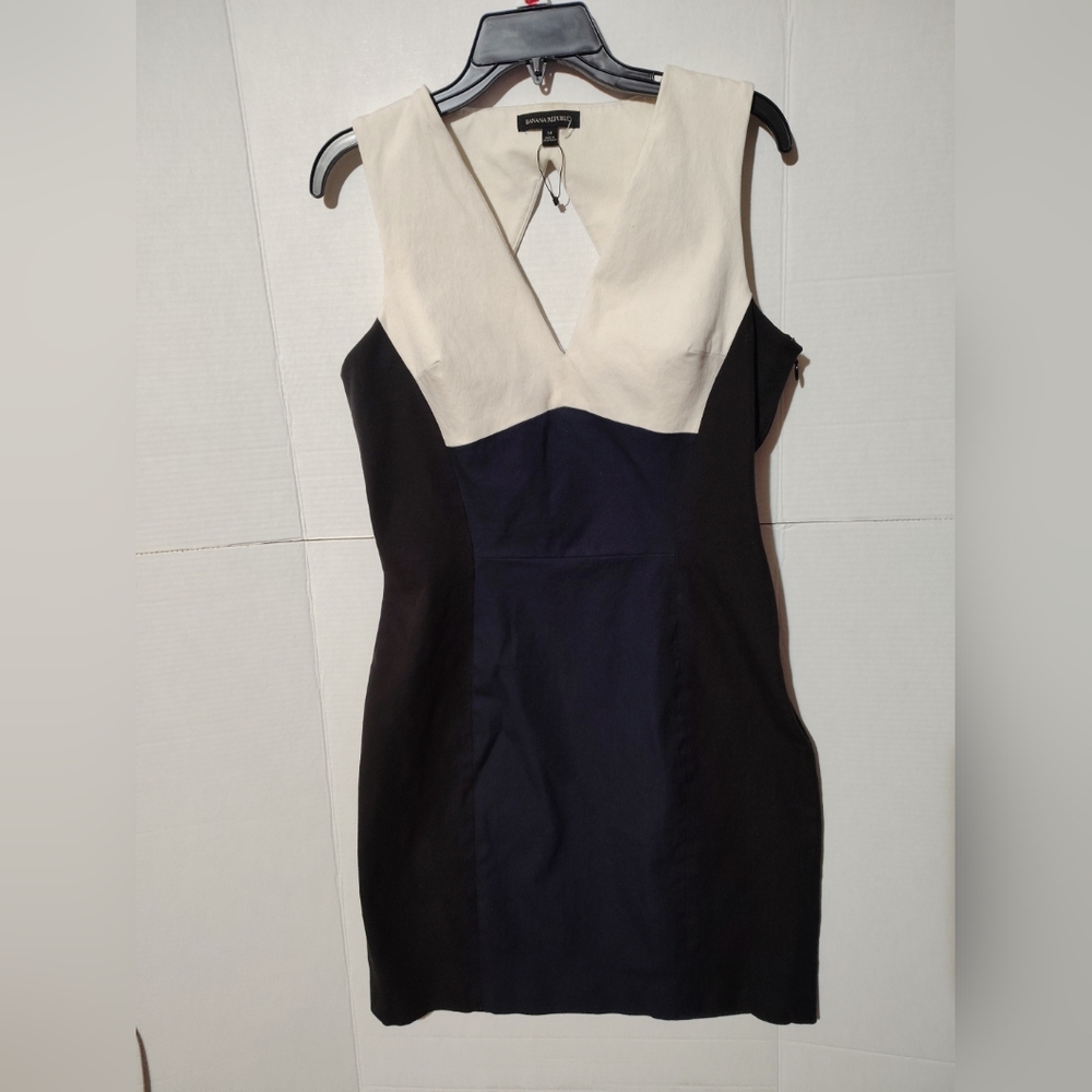 Banana Republic Black, Dark Blue and Cream Sheath Dress V-Neck Sleeveless. -G